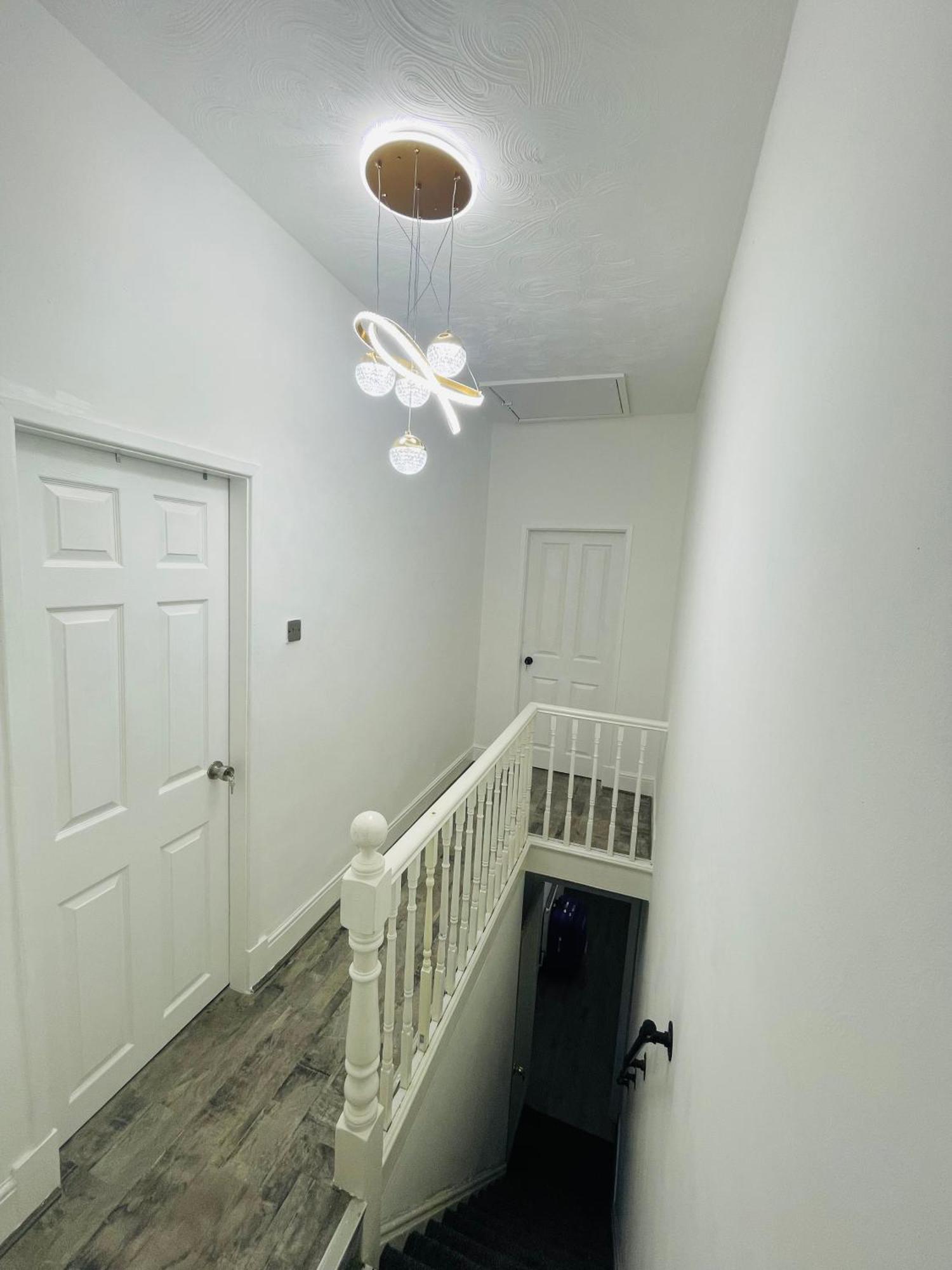 Apartment 2 Double Bedroom Private, Close To Old Trafford & City Centre Manchester